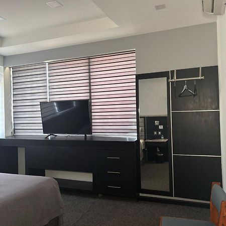 Hotel You Koso Tijuana Esterno foto